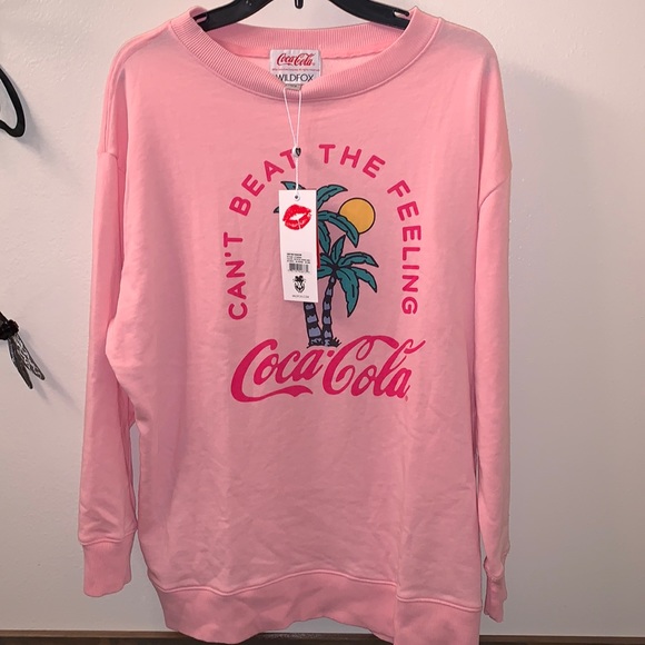 WildFox x Coca OVERSIZED Roadtrip Sweatshirt - Picture 4 of 10